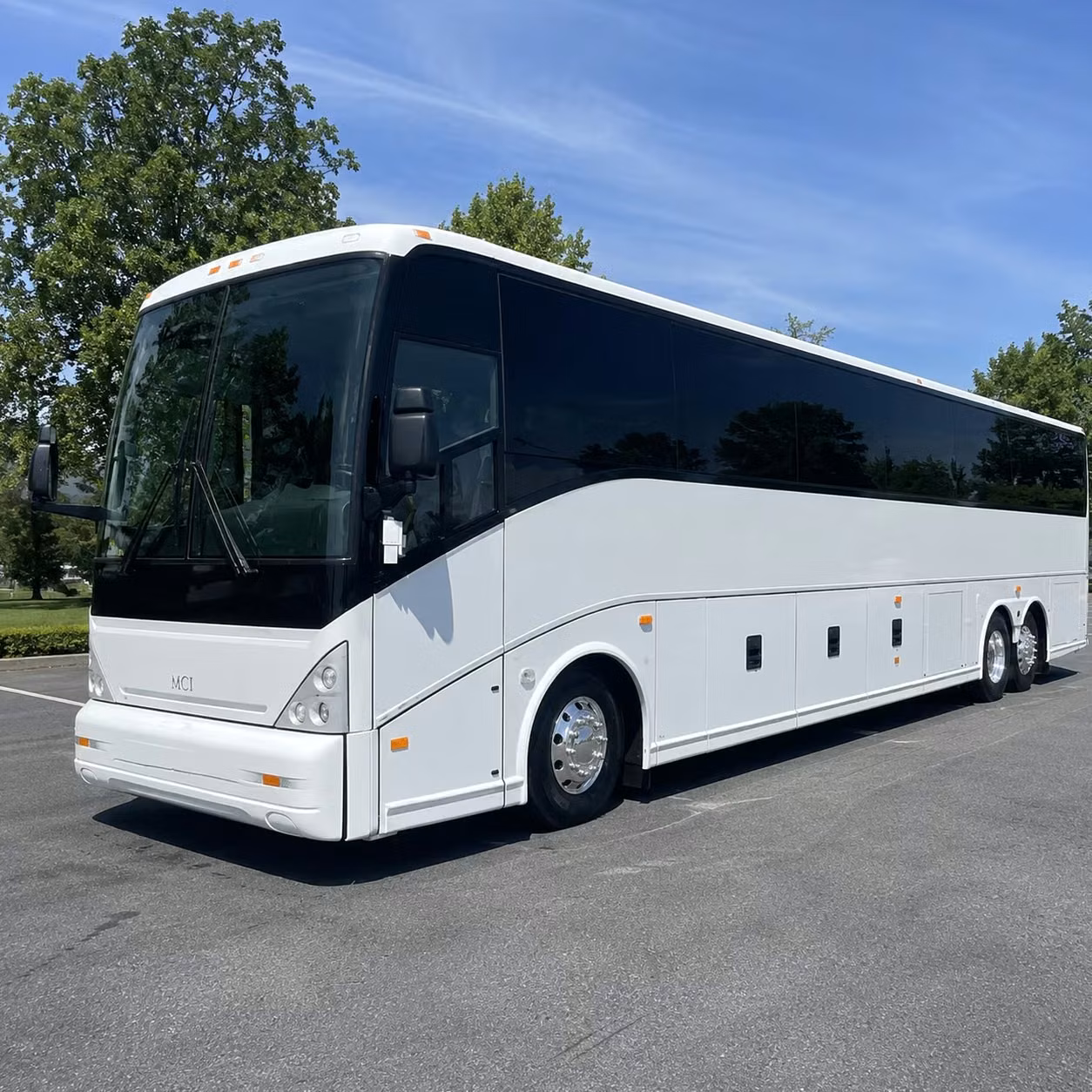 charterbusrentalkirklandwa com can arrange airport transfers for out of town wedding guests