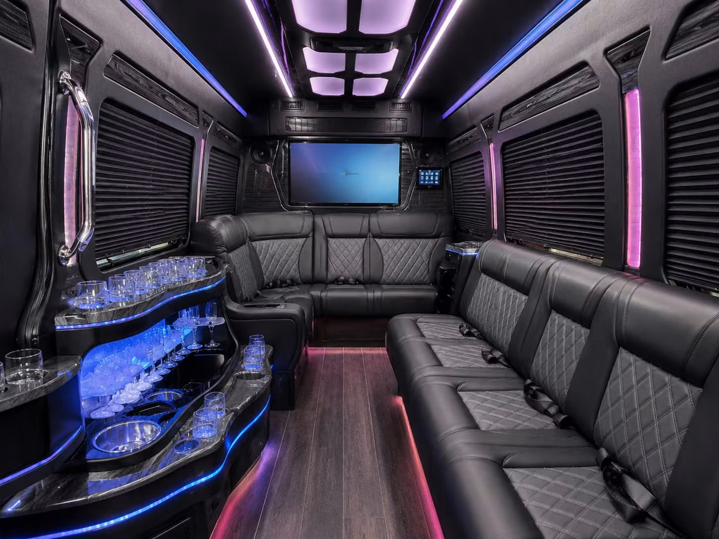 charterbusrentalkirklandwa com is here for every type of kirkland corporate transportation