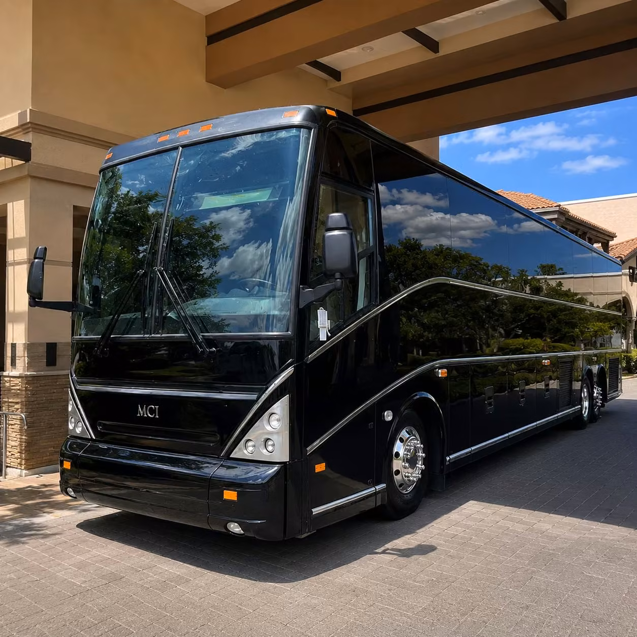 coordinating group airport transportation for kirkland business travelers