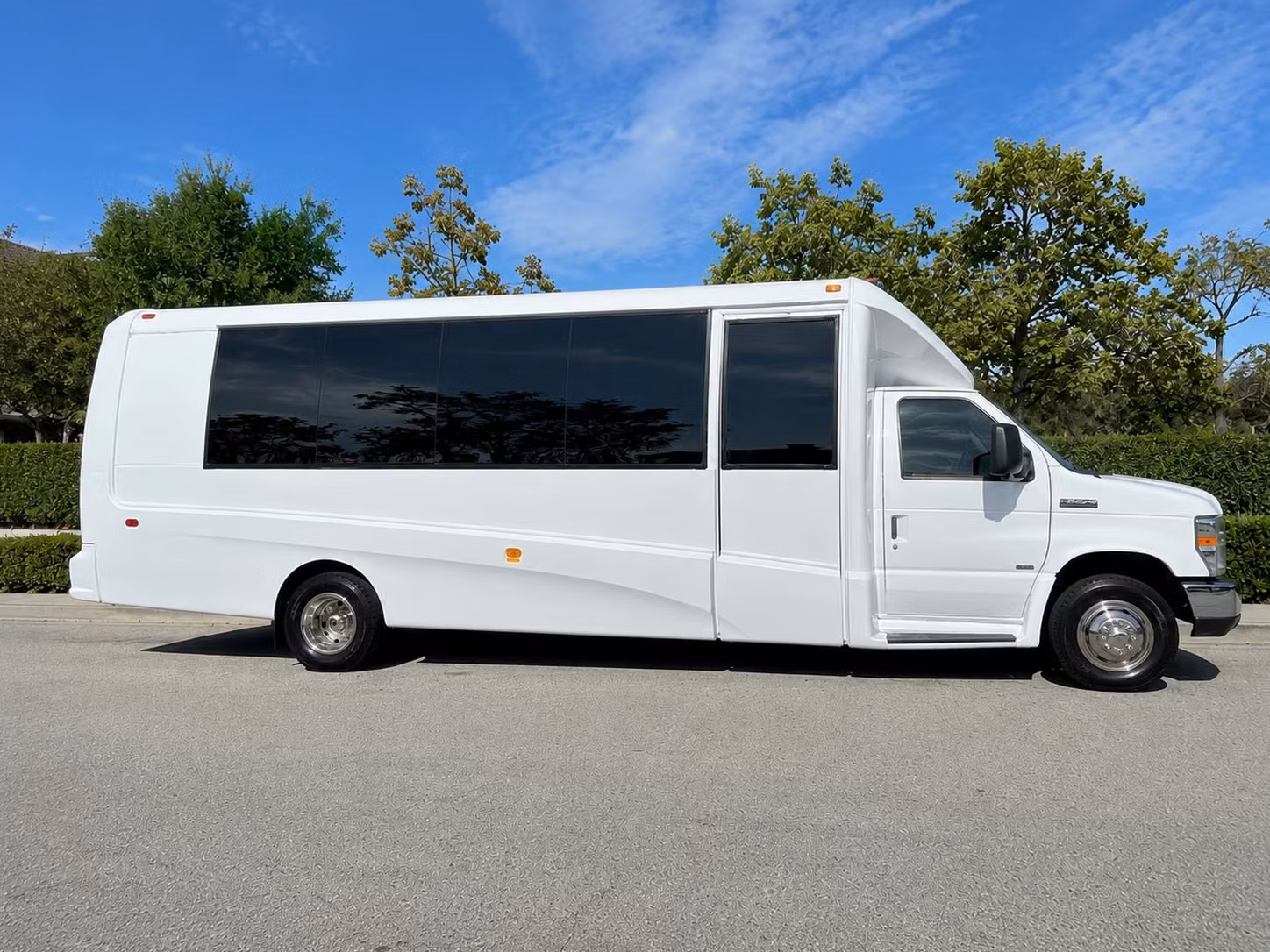 kirkland long distance bus rentals