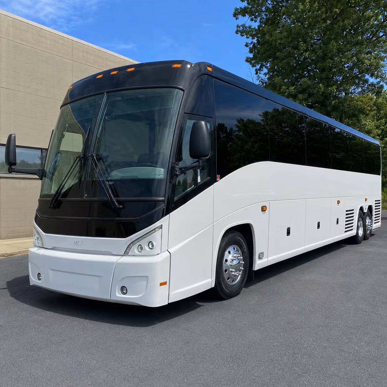 shuttle buses for kirkland sunday services and weekly worship programs